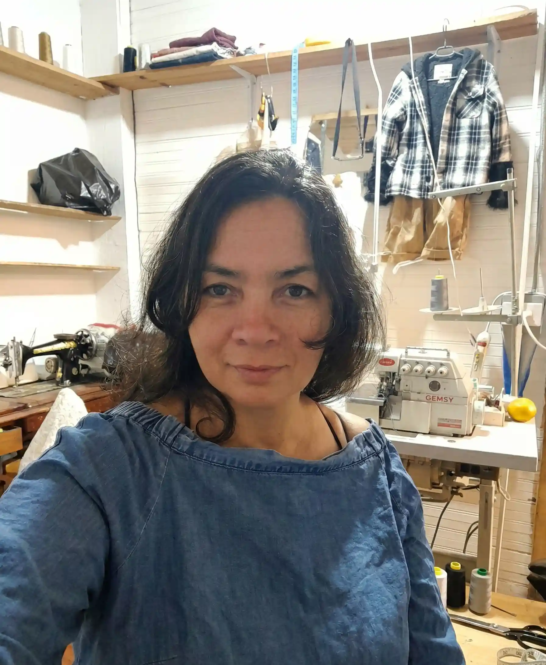 Samira, modista y costurera profesional con más de 20 años en Rionegro Antioquia Colombia